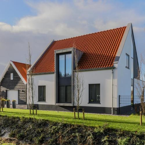 Vrijstaande woning met garage in Noordgouwe