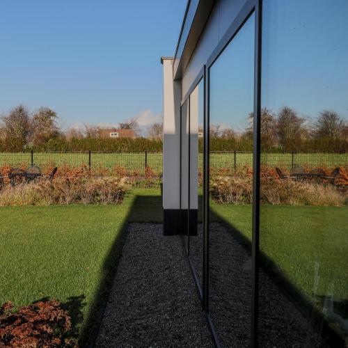 Vrijstaande woning met garage in Noordgouwe