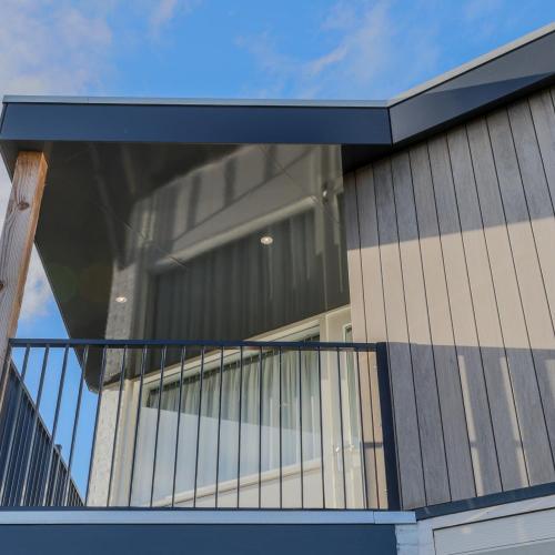 Uitbreiding boven op woning