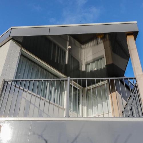 Uitbreiding boven op woning
