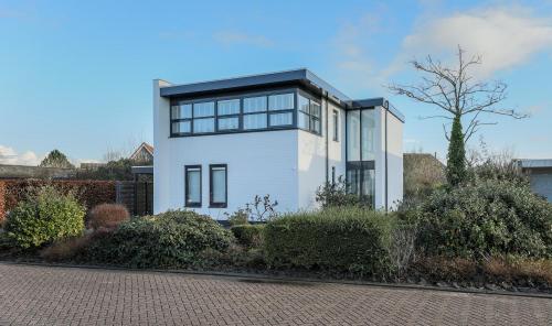 Uitbreiding boven op woning